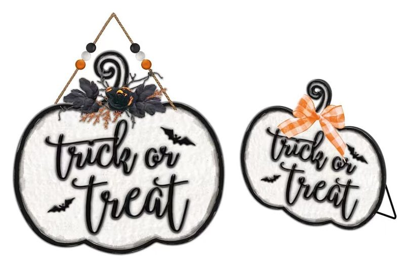 Trick or Treat pumpkin hanging sign set