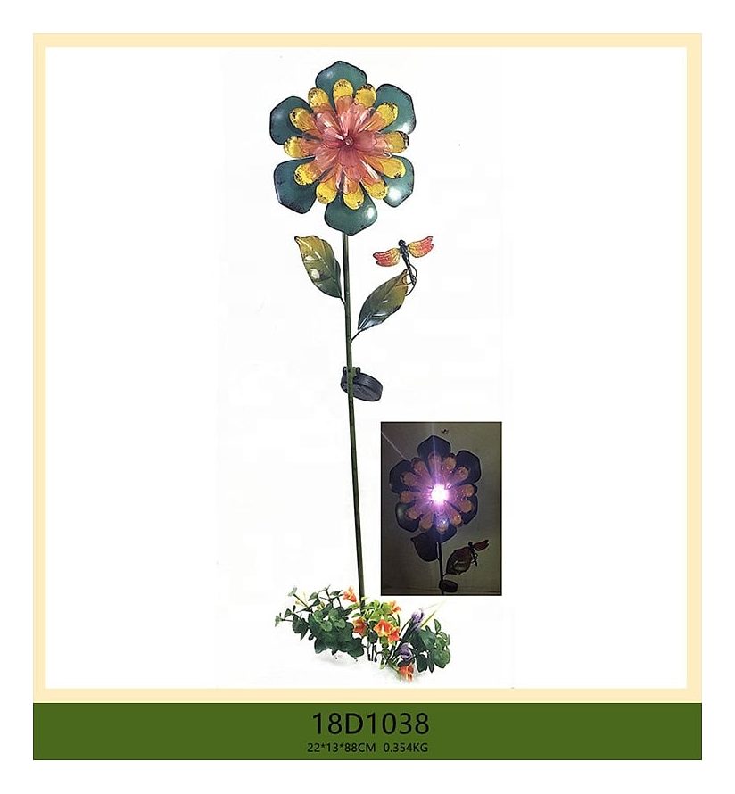 Metal flower garden stake with solar light